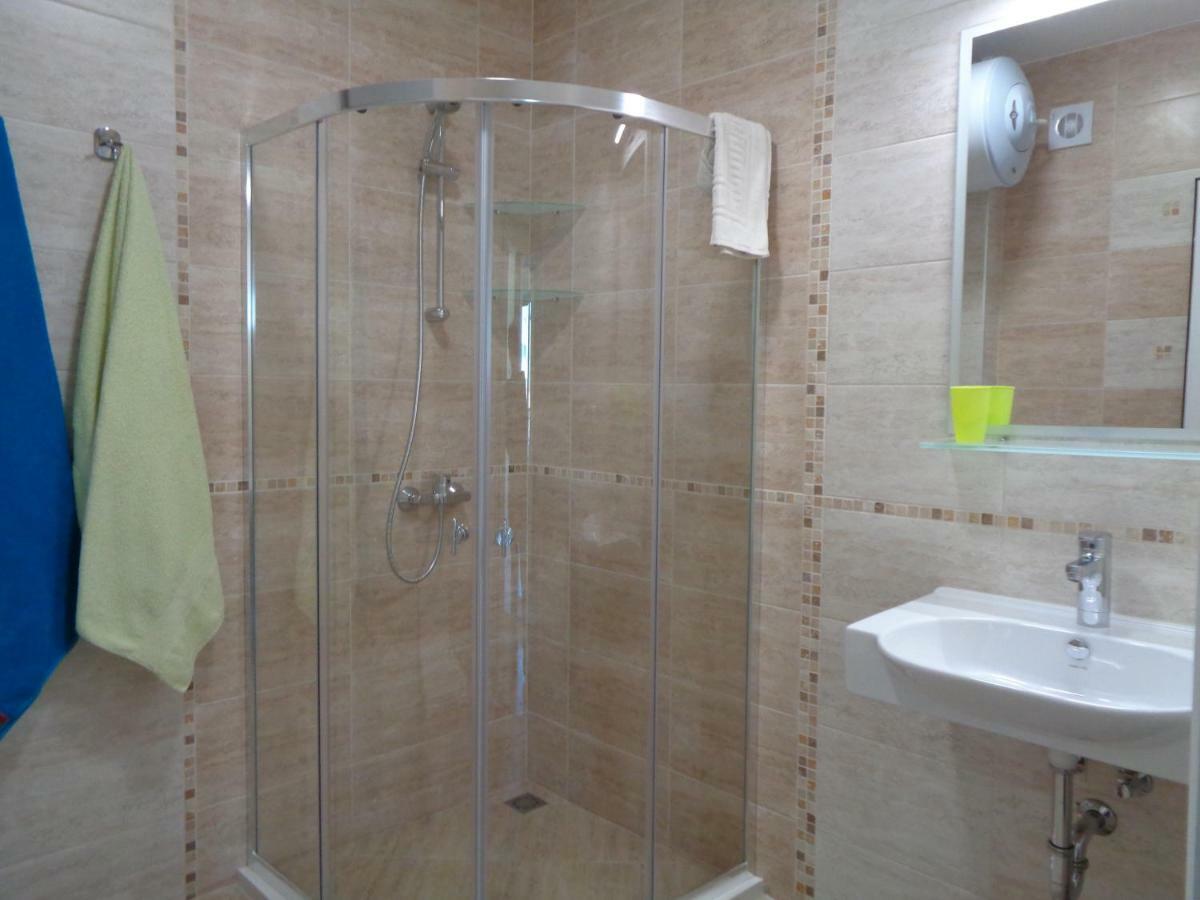 Nereya Palace Studio Mona Apartment Pomorie Bagian luar foto